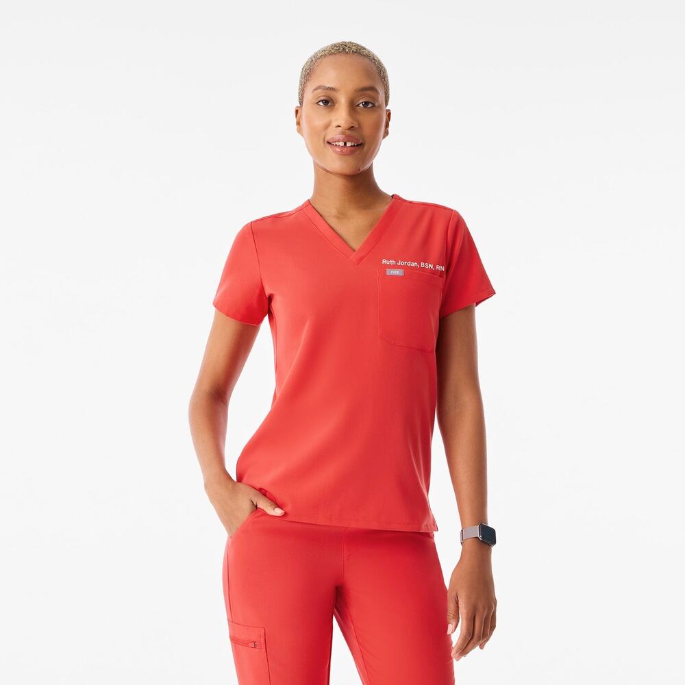FIGS Women’s Catarina Scrub Top Coral/Peach/Orange Size XS